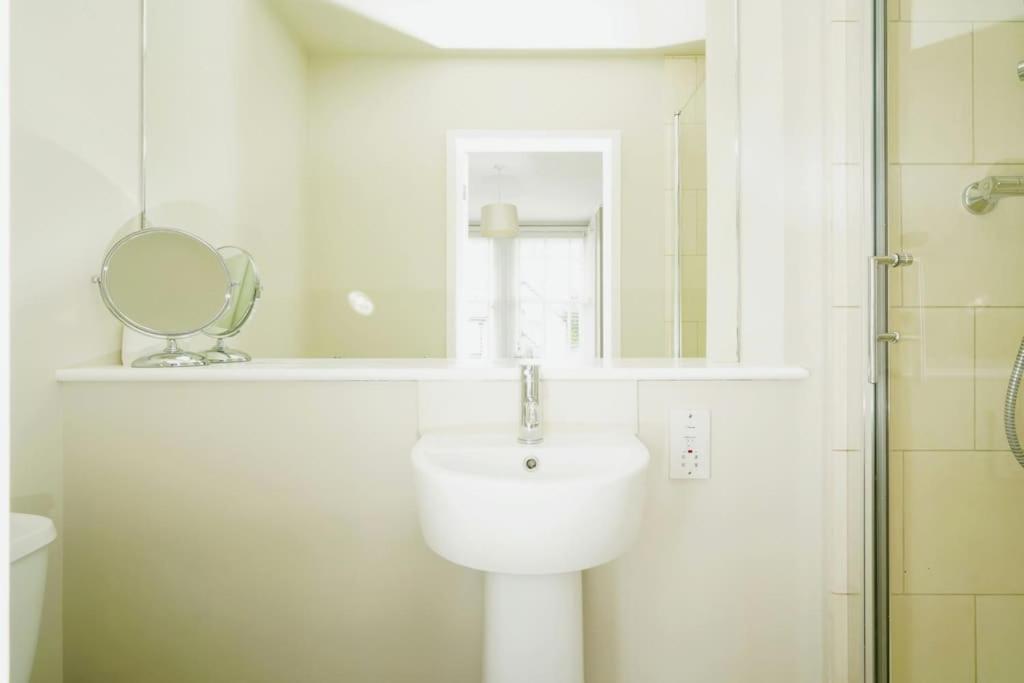 Stunning, Newly Renovated, Edwardian Townhouse Villa อ็อกซ์ฟอร์ด ภายนอก รูปภาพ