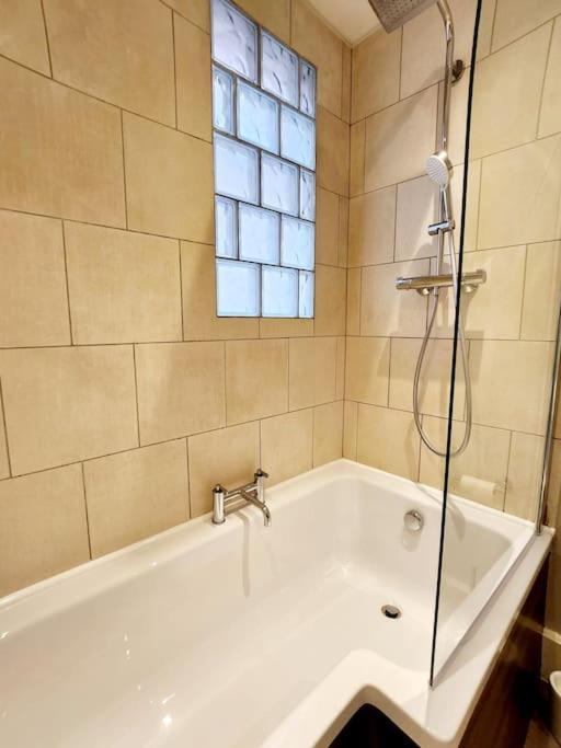 Stunning, Newly Renovated, Edwardian Townhouse Villa อ็อกซ์ฟอร์ด ภายนอก รูปภาพ