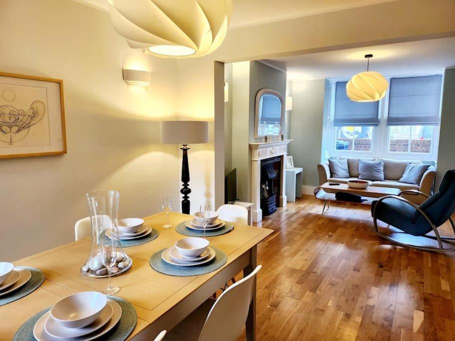 Stunning, Newly Renovated, Edwardian Townhouse Villa อ็อกซ์ฟอร์ด ภายนอก รูปภาพ